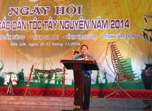 Đồng chí Nguyễn Phi Long phát biểu tại lễ khai mạc Ngày hội